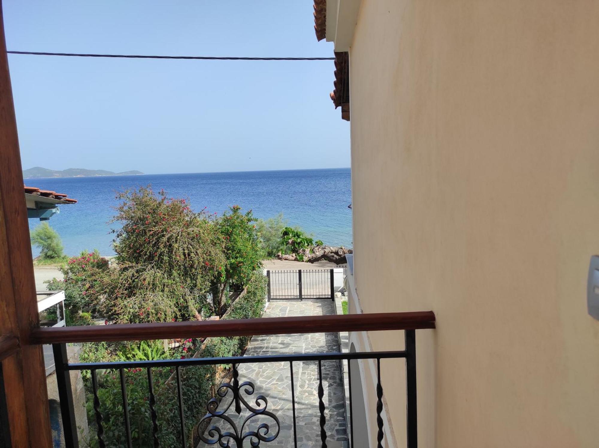 Tas Millstone Seaside House Villa Marathias  Exterior photo